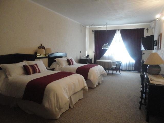 Hotel Royal Spa Zimapan Bilik gambar